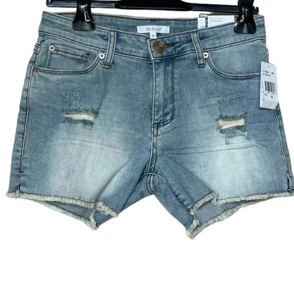 STS Blue Women's Aubrey Mid Rise Shorts Size 28 Distressed in Capilla - Picture 1 of 7